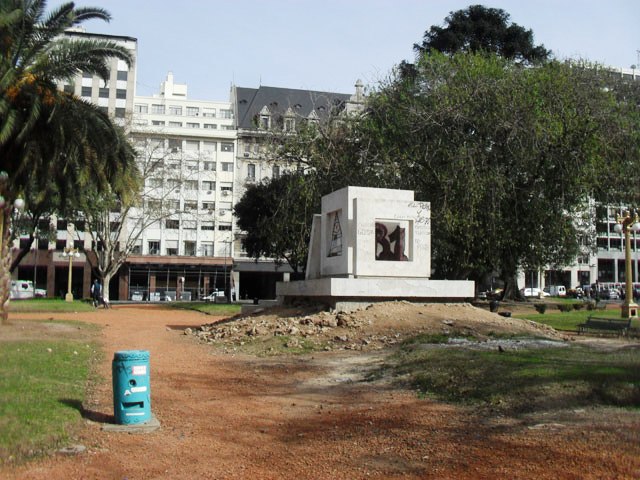 Plaza Gral. Agustin P. Justo