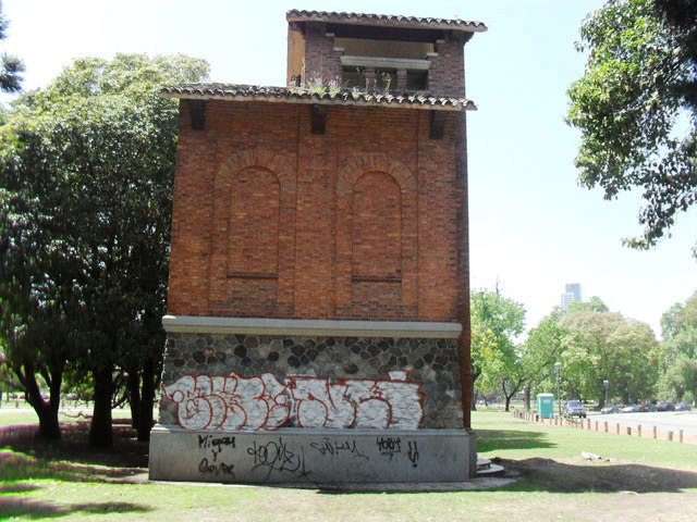 Plaza Brig. Gral. Juan Facundo Quiroga