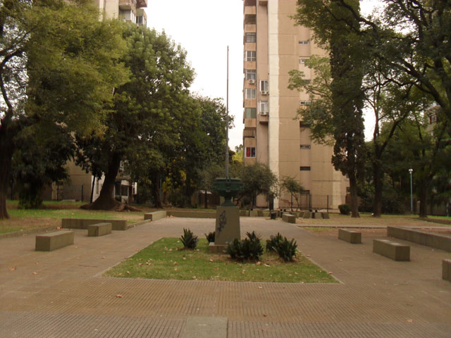 Plaza Francisco Sicardi