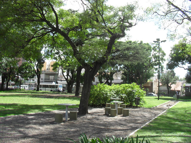 Plaza Tte. Gral. Pablo Ricchieri